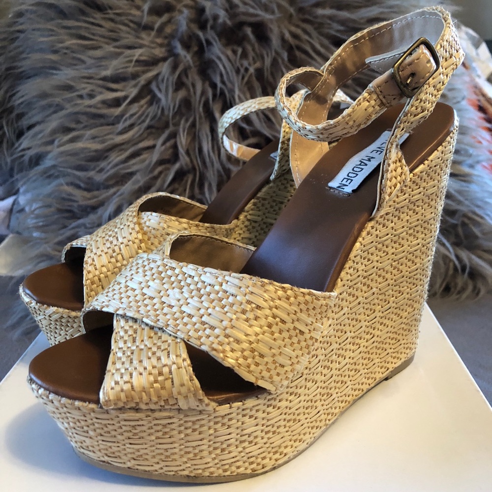 Steve Madden Wedges